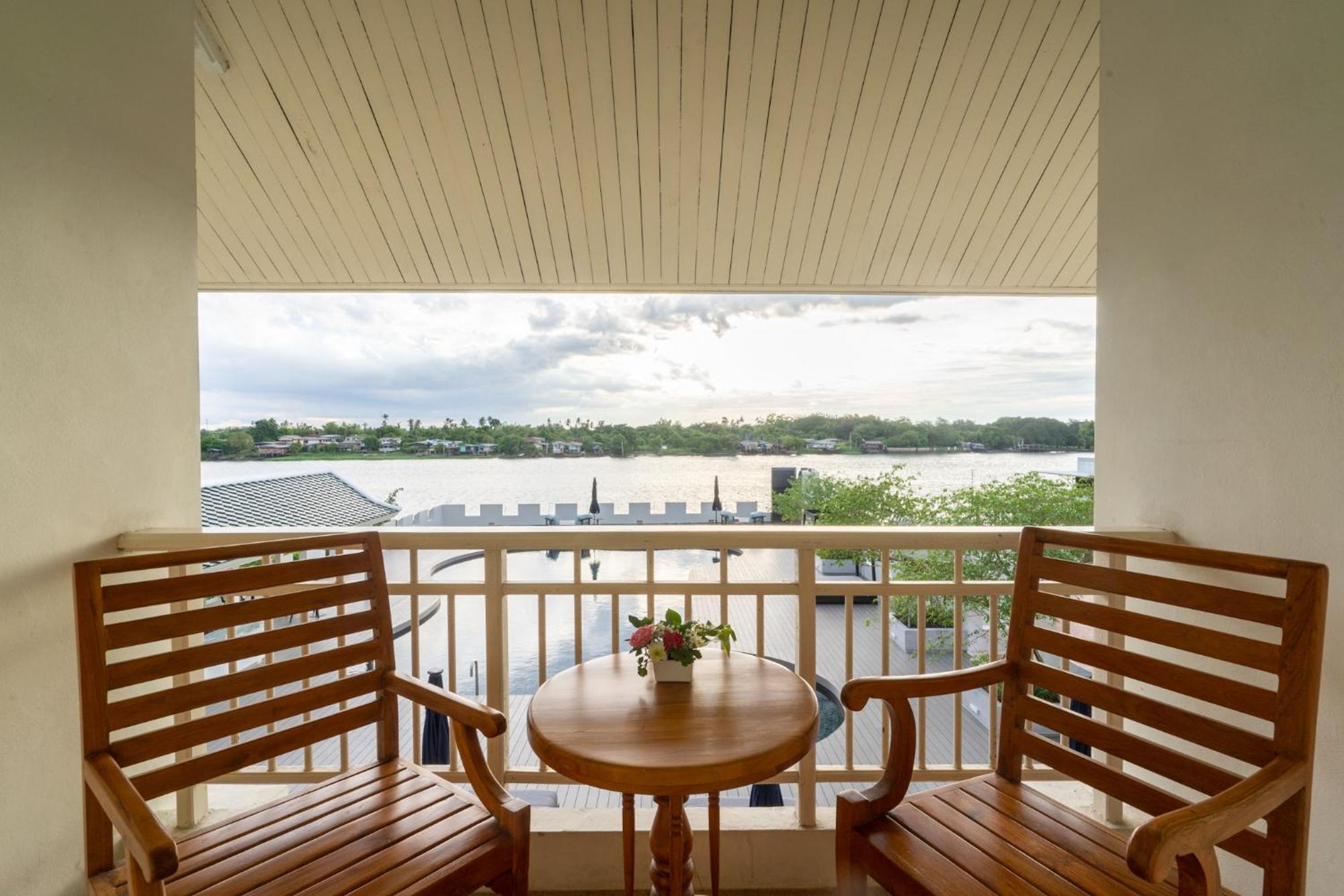 Kalanan Riverside Resort Nonthaburi Zewnętrze zdjęcie