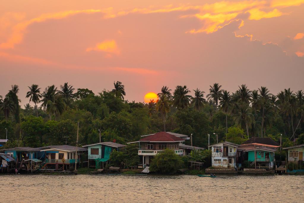 Kalanan Riverside Resort Nonthaburi Zewnętrze zdjęcie